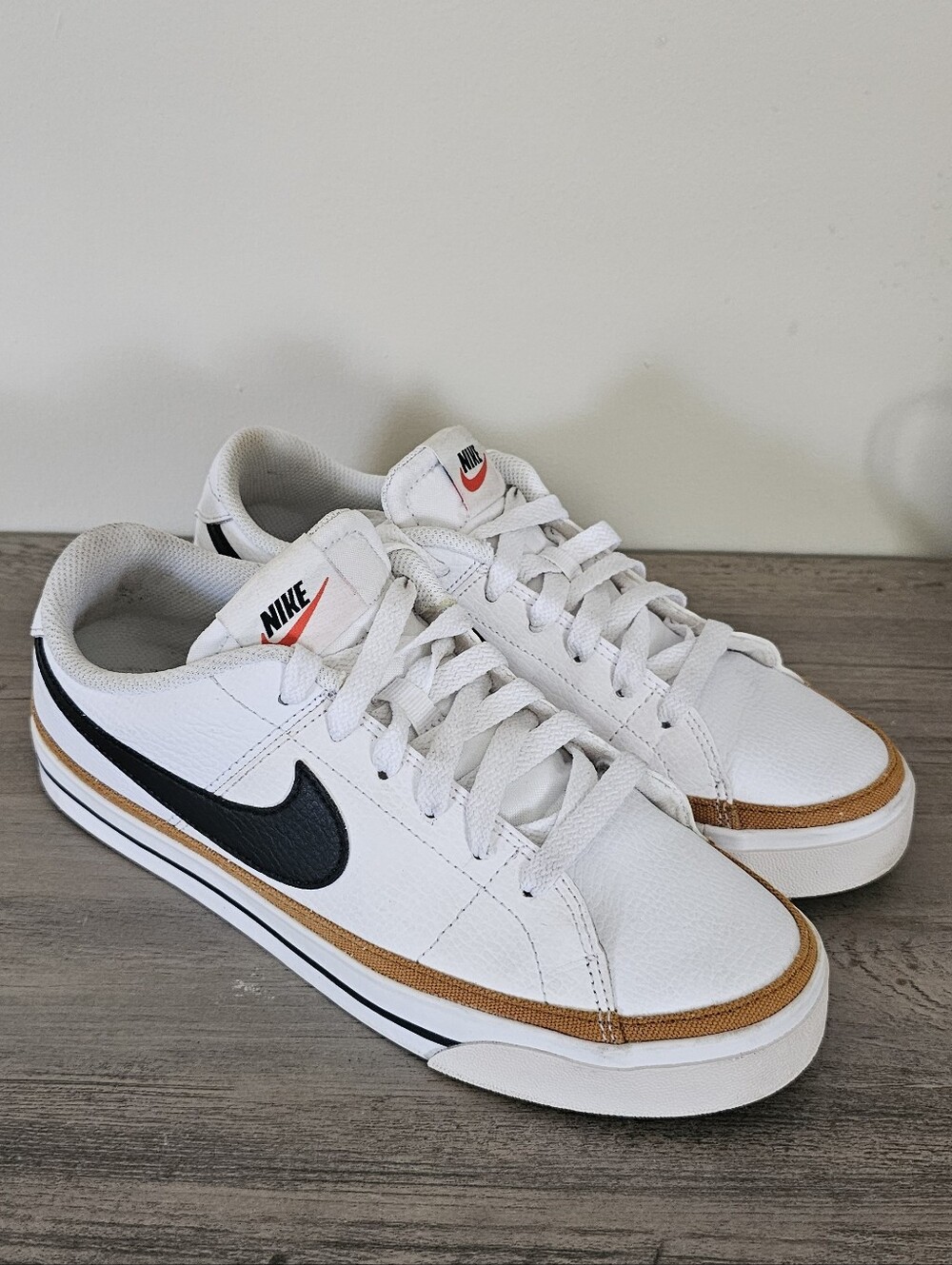 Nike Court Legacy Low Womens 9 White Black